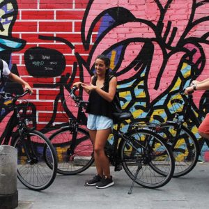Invitados al tour de arte urbano en bici por Madrid