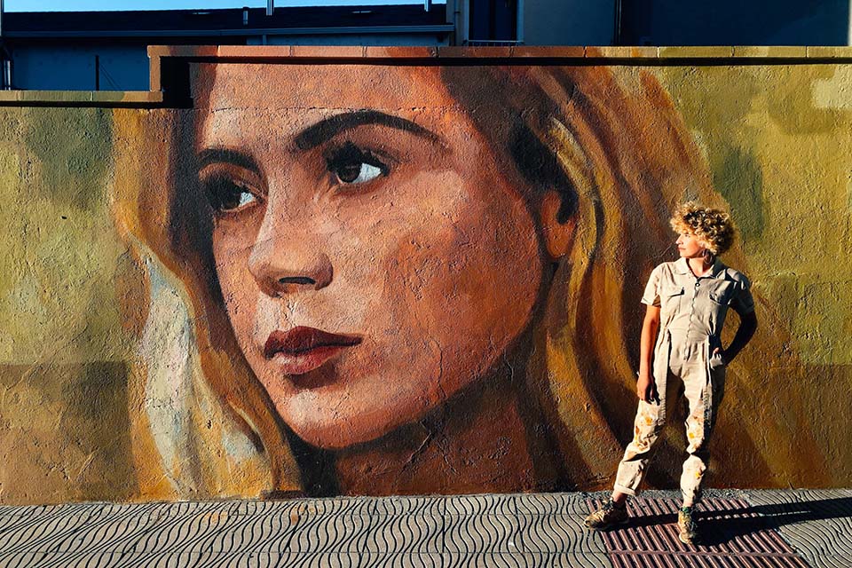 Mujeres muralistas en el arte callejero de España