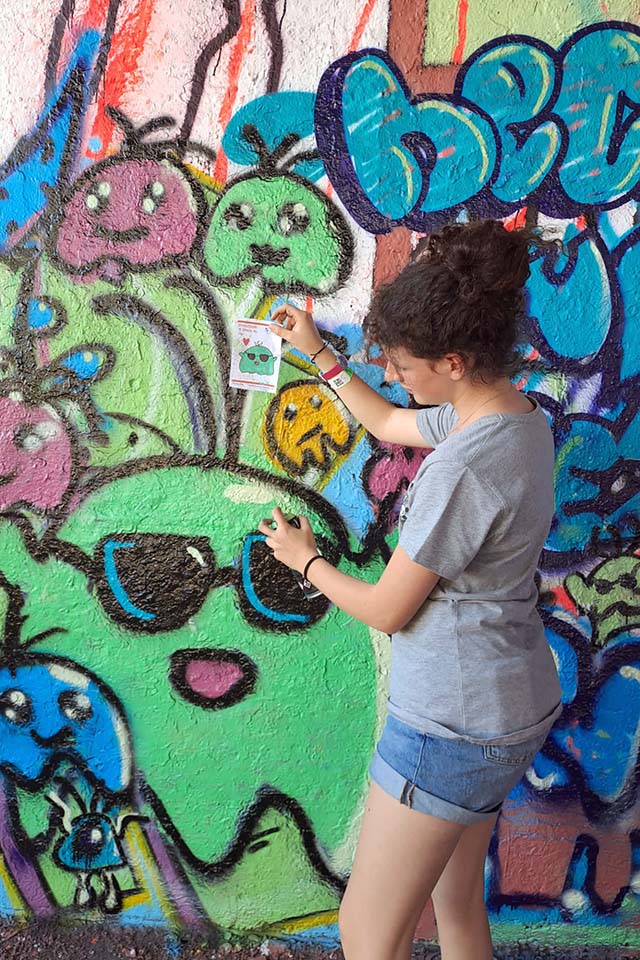 taller de arte urbano sobre muro para adolescentes en Madrid